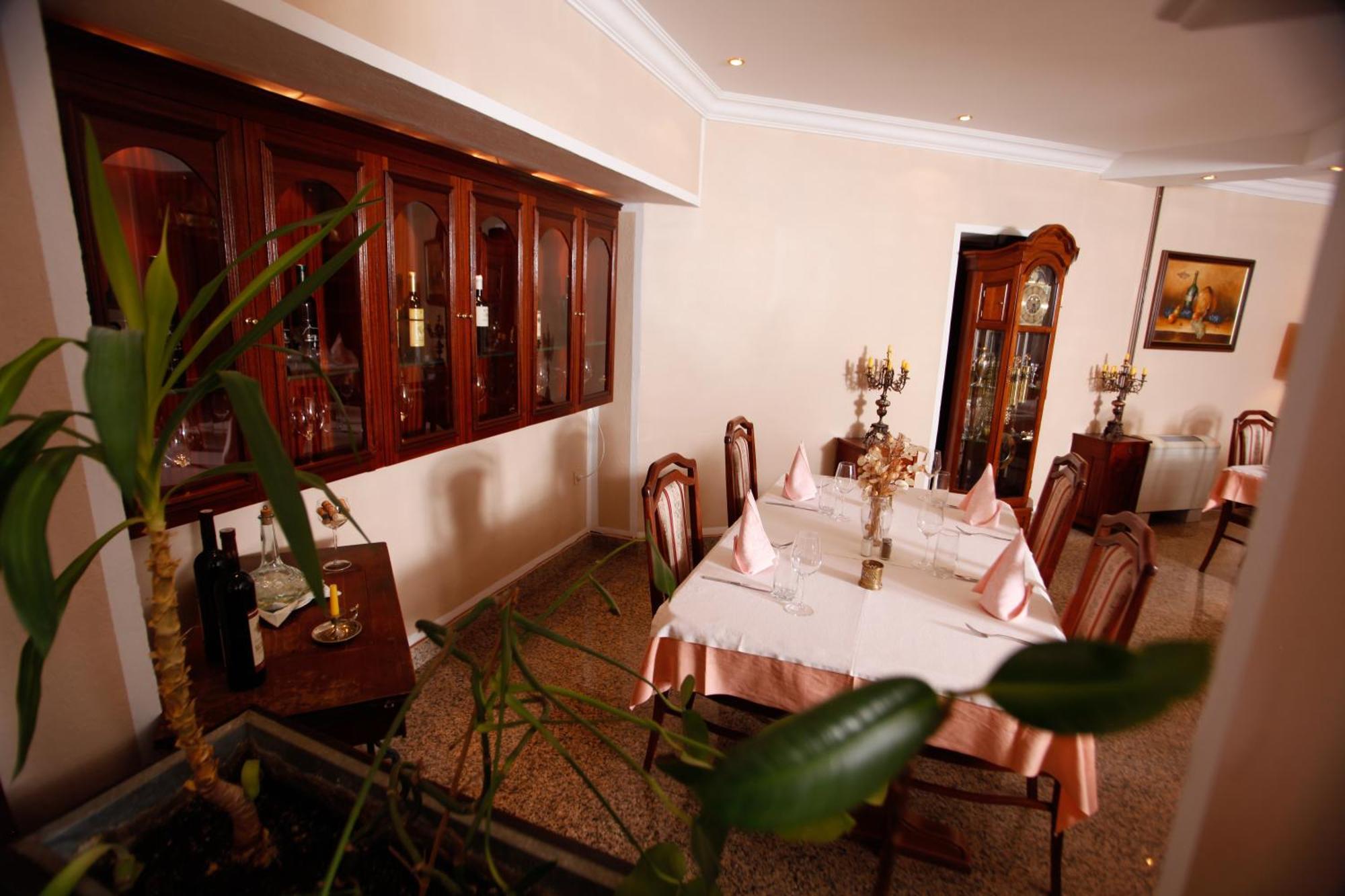 Rubin Kitchen&Wine Rooms ซริกเวนิซา ภายนอก รูปภาพ